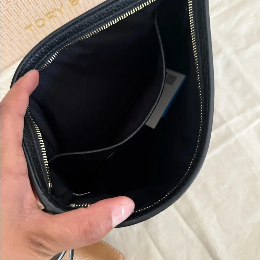 New Tory Burch Thea pouch